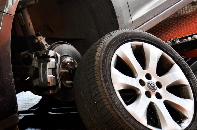 How change tyre